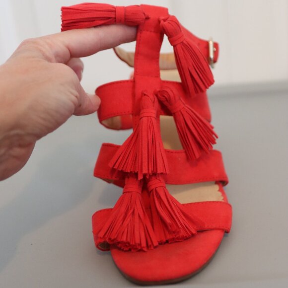 Crown & Ivy  Lucyn Tassel Heels with Ankle Strap Size 8 - Picture 3 of 11